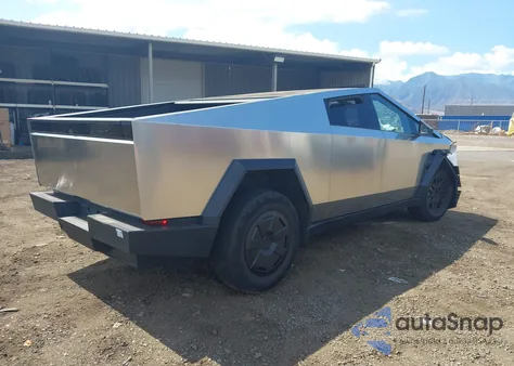 2024 Tesla Cybertruck All-Wheel Drive z USA, uszkodzony, nr VIN 7G2CEHED8RA049481